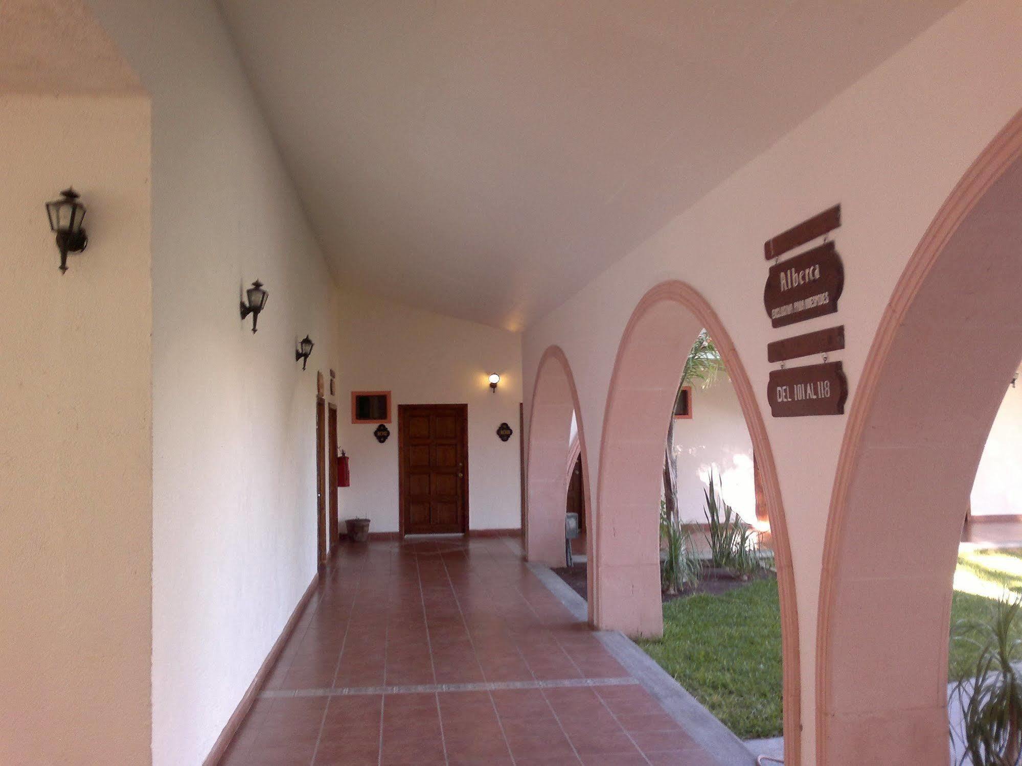 Hotel Mision Catavina エクステリア 写真